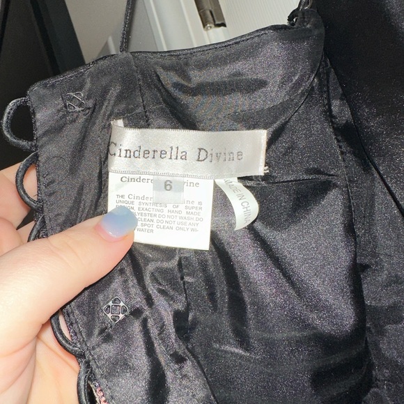 Formal Dress - Picture 3 of 3